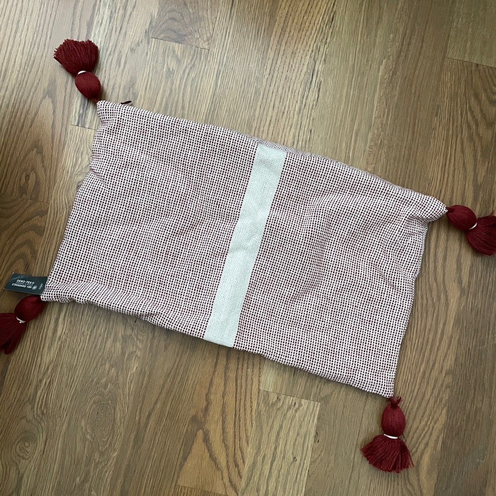 Threshold Pillowcase